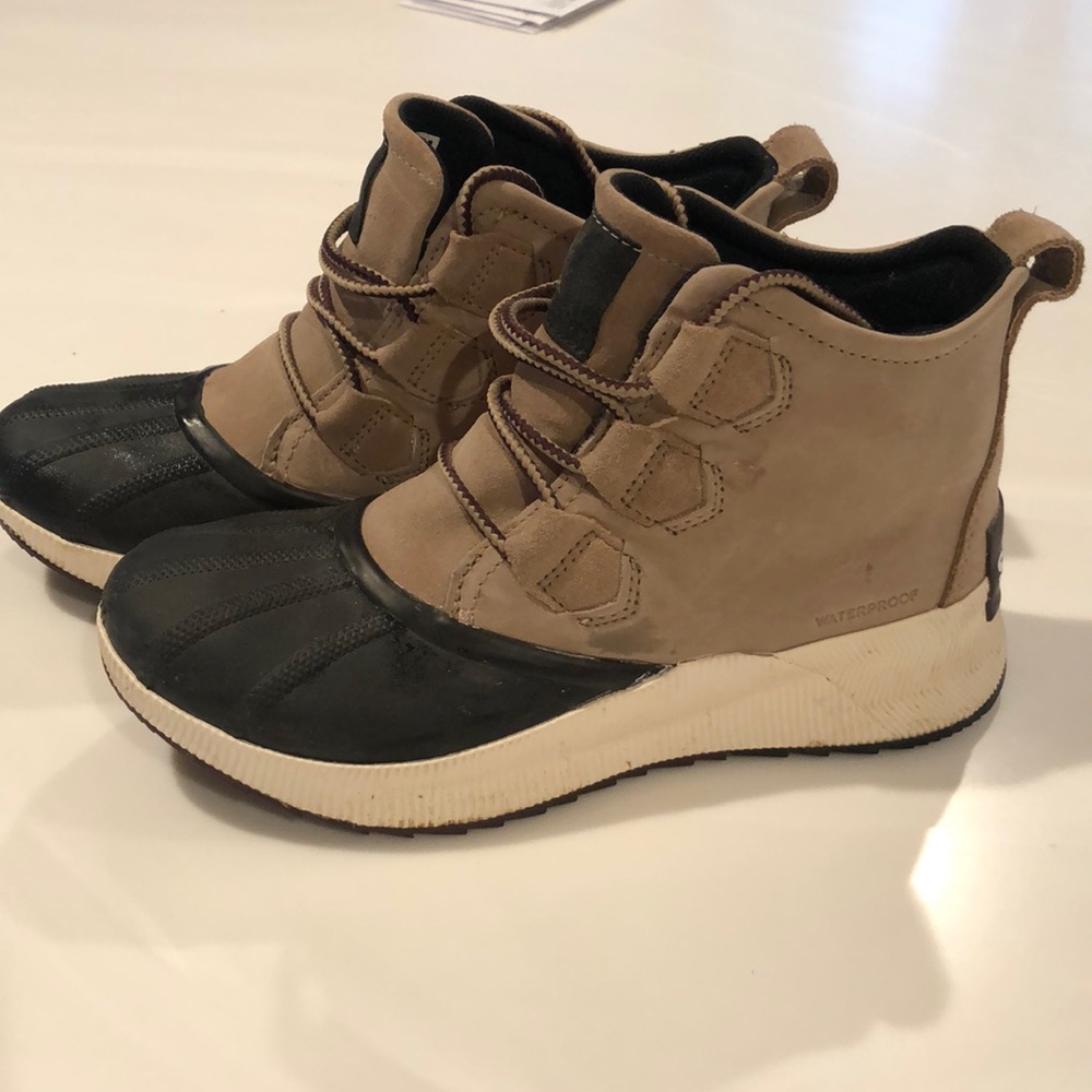 Sorel rain boots